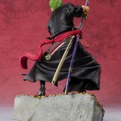 BAN DAI One Piece Zero - Roronoa Zoro - Figuarts Zero - Figur -Ubisoft News Geschäft 10815778a3
