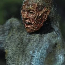 NECA Friday The 13th - Corpse Pamela (Lady Of The Lake) Clothed Actionfigur -Ubisoft News Geschäft 39724 6