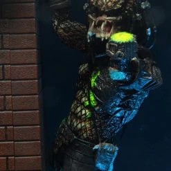 NECA Predator 2 - Ultimate Battle-Damaged City Hunter Actionfigur -Ubisoft News Geschäft 514287