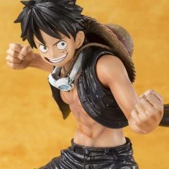 BAN DAI One Piece Figuarts Zero - Monkey D. Luffy Film Gold Edition -Ubisoft News Geschäft 704730c1eeb9c9c85ee01283630f8228e0748efbb2cd1d0d4cc8665cac9ddf50