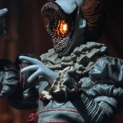 NECA IT - Dancing Clown - Pennywise Ultimate Actionfigur -Ubisoft News Geschäft 9651b85d9c1252fd9d379933f508adf41219e4d7d36f2f1c98248b1bd8c7440b