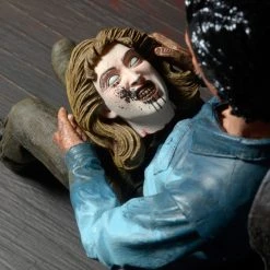 NECA Evil Dead 2 - Ultimate ASH Actionfigur -Ubisoft News Geschäft ce43416cfbe1ca49067ece6cad83d6a20def7b238de46be0360d177d3f67d99f