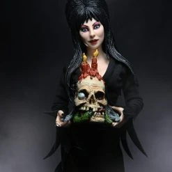 NECA Elvira, Mistress Of The Dark - Clothed Actionfigur -Ubisoft News Geschäft elvira8 scaled 1