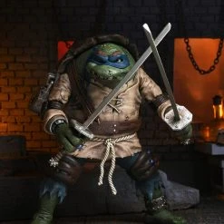 NECA Universal Monsters X TMNT - Ultimate Leonardo Als The Hunchback Figur -Ubisoft News Geschäft leo10 scaled 1