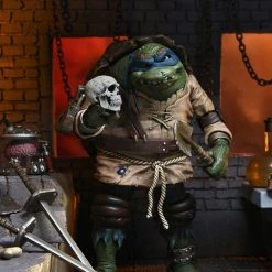 NECA Universal Monsters X TMNT - Ultimate Leonardo Als The Hunchback Figur -Ubisoft News Geschäft leo14 scaled 1