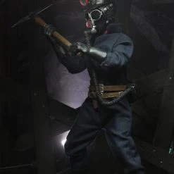 NECA My Bloody Valentine - The Miner - Clothed Actionfigur -Ubisoft News Geschäft miner6 scaled 4