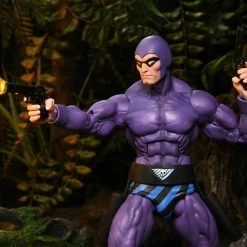 NECA The Original Superheroes S1 - The Phantom Actionfigur -Ubisoft News Geschäft phantom7 scaled 2