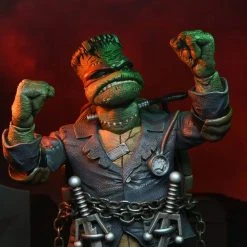 NECA Universal Monsters X TMNT - Ultimate Raphael Als Frankensteins Monster Figur -Ubisoft News Geschäft raph8 scaled 1