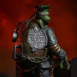 NECA Universal Monsters X TMNT - Ultimate Raphael Als Frankensteins Monster Figur -Ubisoft News Geschäft raph9 scaled 1
